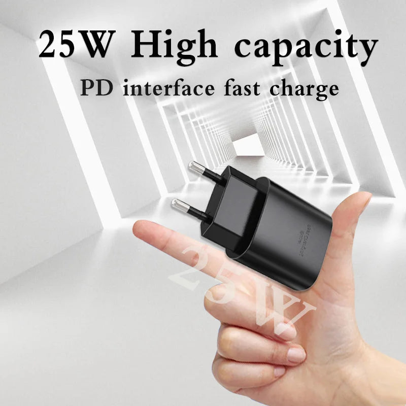 Travel Adapter PD 25W Super Fast Charging USB C Wall Plug Charger PD 25W Fast Wall Charger UK Plug for Samsung Adaptor